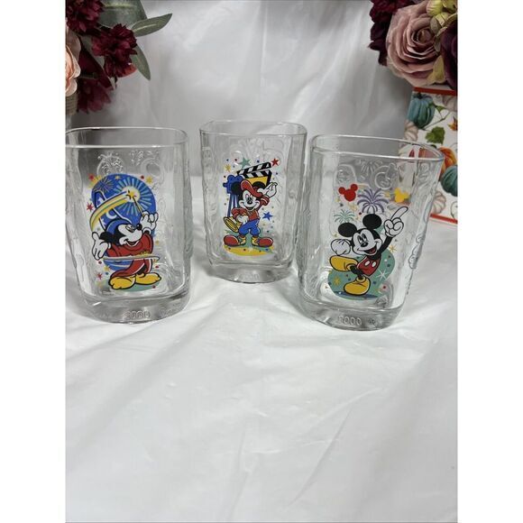 McDonald's Other - Walt Disney World 2000 McDonald's Celebration Mickey Mouse 3 Square‎ Glasses.